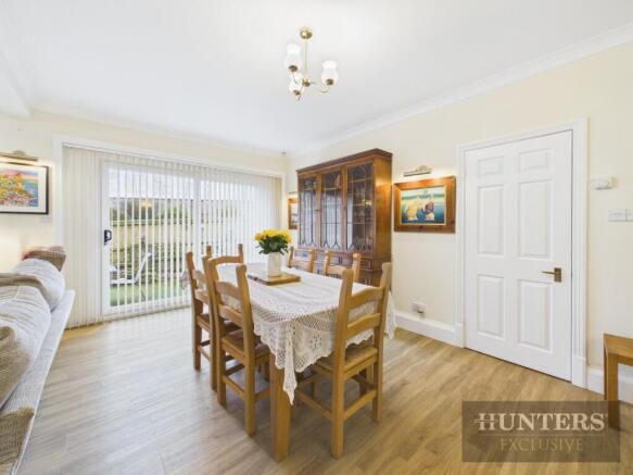 3 bed Semi-Detached for sale Image 6