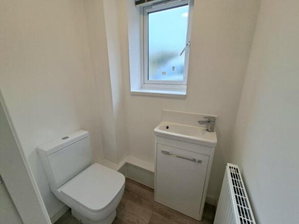 DOWNSTAIRS WC/WASHROOM