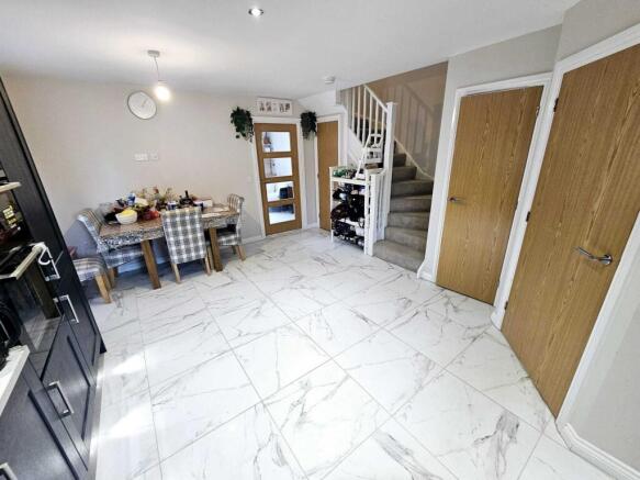 3 bed Detached for sale Image 5