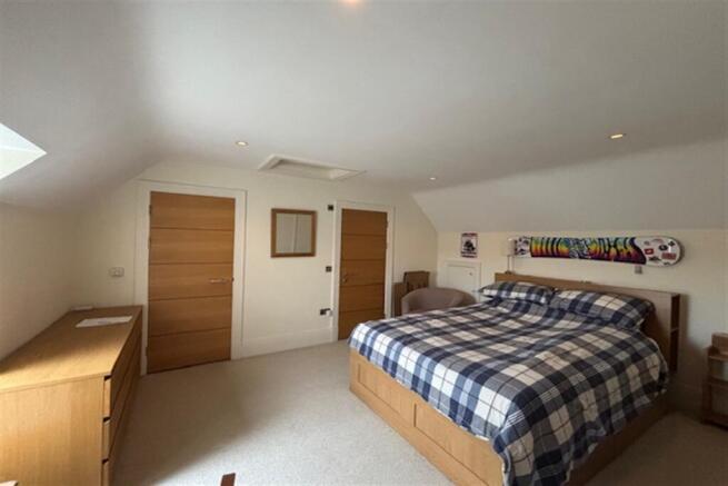 Bedroom three (Main)