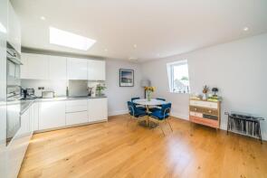 Flat 6, Lance Court, London Road, Tooting, London SW17 9HP