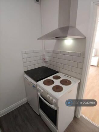 Flat 3 : Kitchen.
