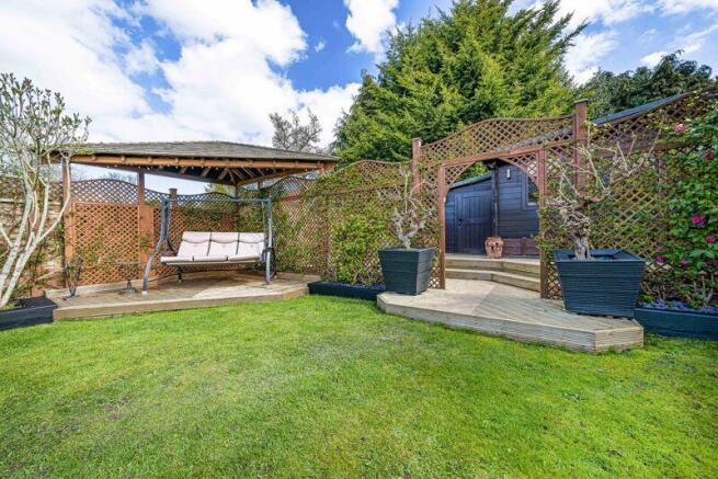 Rear garden shot 2