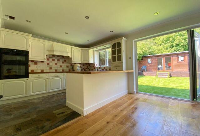 Kitchen/Dining
