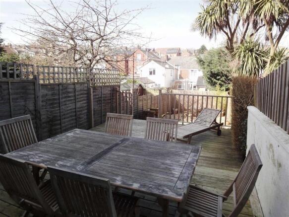 GARDEN: