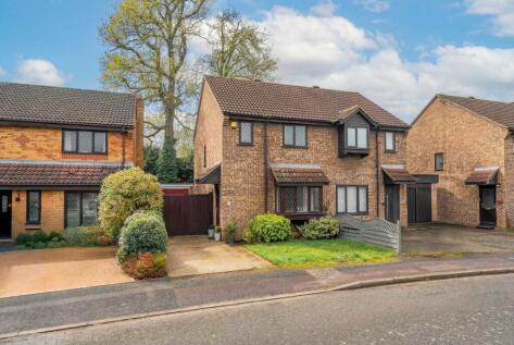 Manor Grove, St Neots