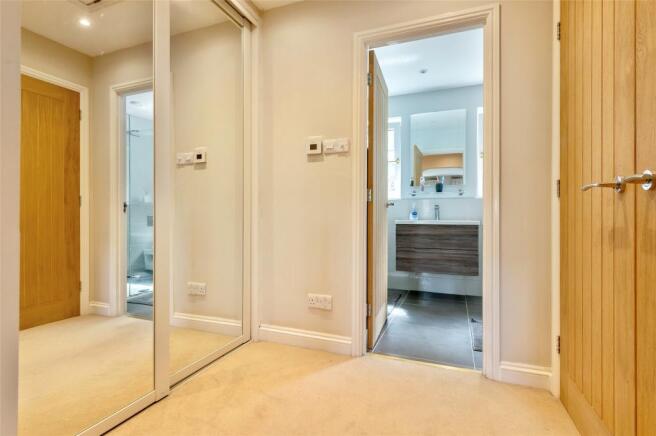 DressingArea/Ensuite