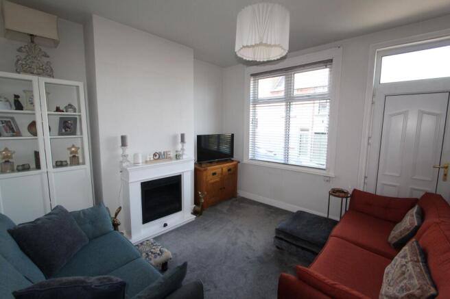 3 bed End of Terrace to rent Image 4