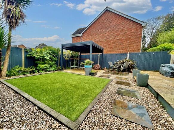 Artifical grass