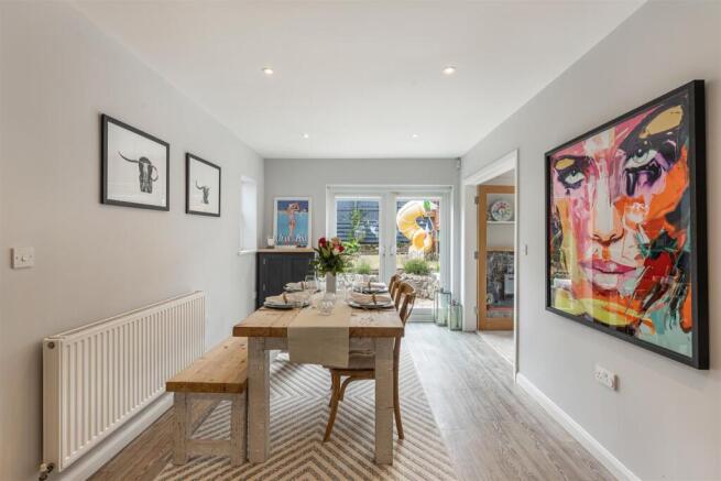 A13 - 20 Oxlea Close Torquay - 250714.jpg