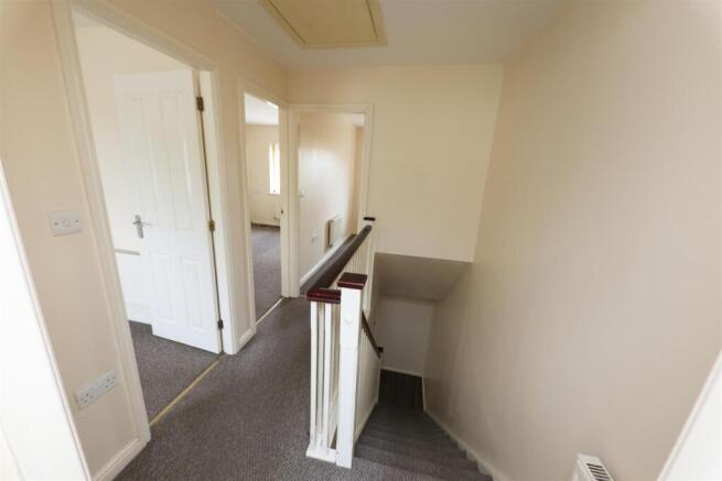 3 bed Terraced for sale Image 12