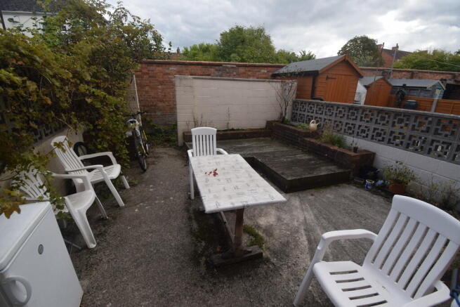 courtyard garden