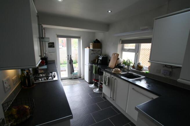 stdunstans,51kitchen.JPG