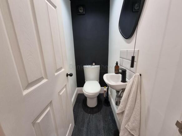 Cloakroom/w.c