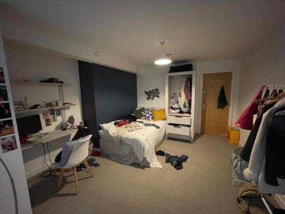4 bed Not Specified to rent Image 4