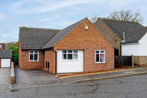 36, Minton Heights, Ashingdon SS4 3EQ