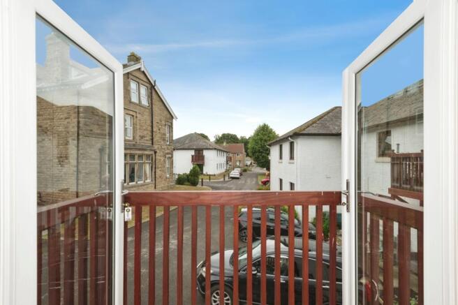 2 bed Apartment for sale Image 8