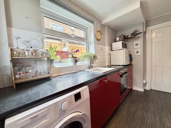 3 bed Semi-Detached for sale Image 4