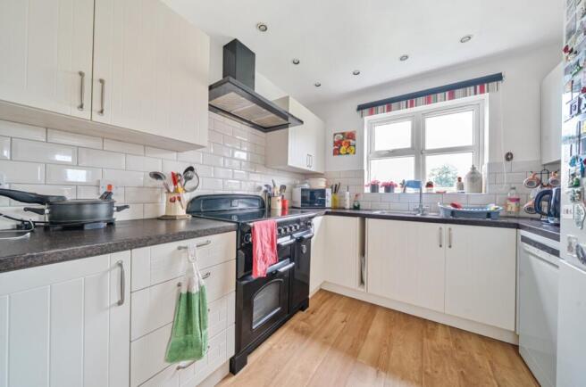 1410817-26-698cc0ebe1cd3-ARW-1