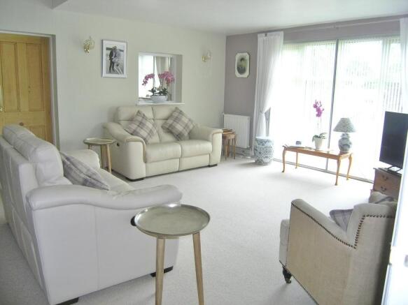 Lounge 1