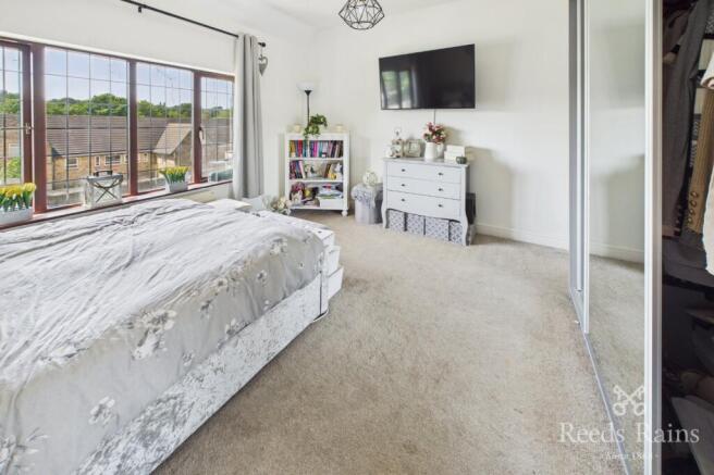 3 bed Terraced for sale Image 11