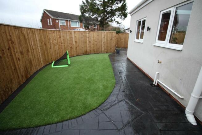 5 Embleton Rd-Rear4.JPG
