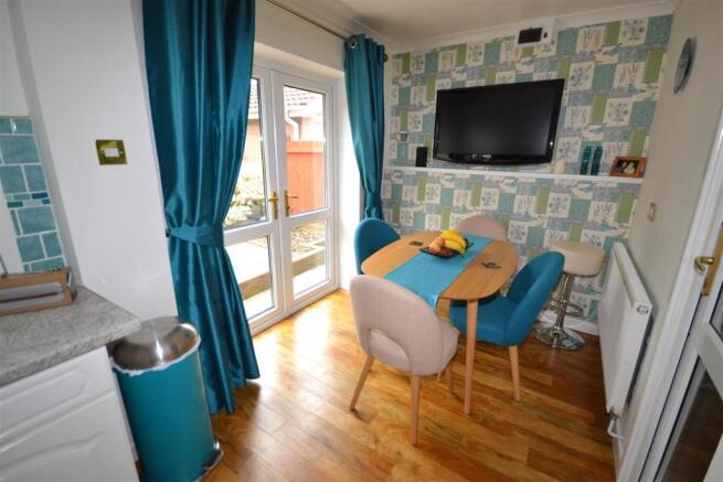 Kitchen/Breakfast L 