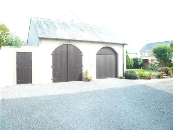 GARAGE