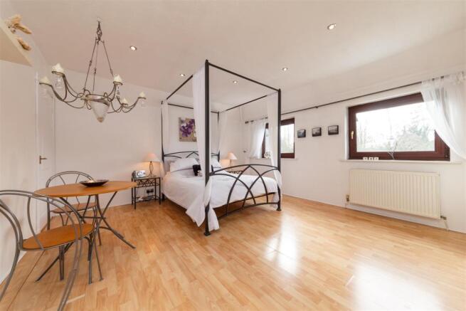 32 Wedon Way (3 of 39).jpg