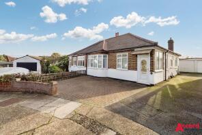 31, Heather Close, Romford RM1 4PD