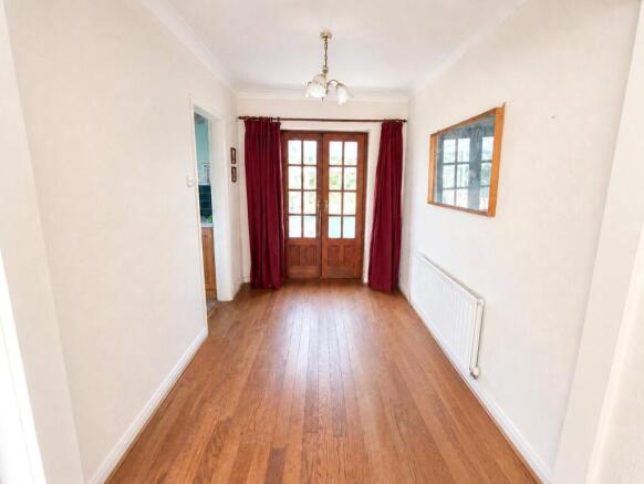 3 bed Bungalow for sale Image 8