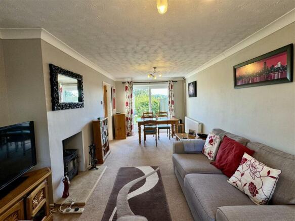 Living/Dining Room