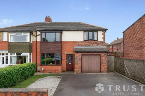Sunnyside Avenue, Liversedge, WF15
