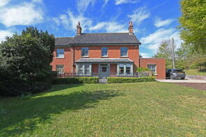 Holmsgarth, Blackheath Road, Halesworth IP19 9ET