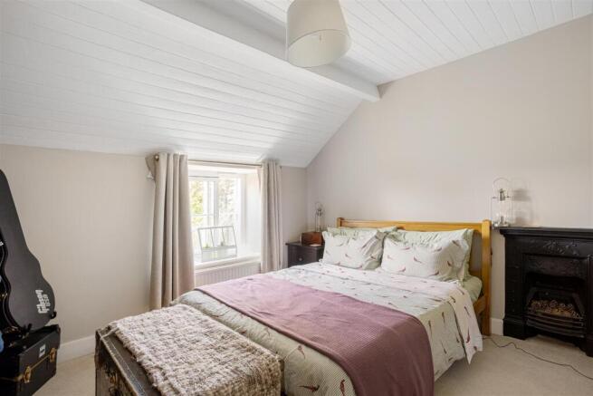 2 bed Detached for sale Image 9