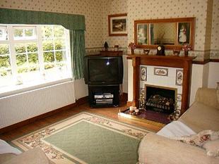 SITTING ROOM/BEDROOM FOUR
