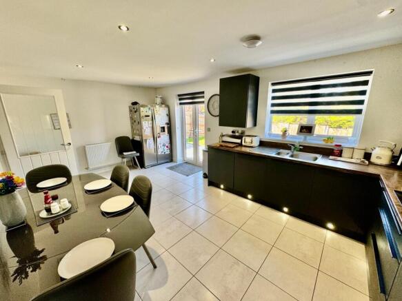 Kitchen/ Diner