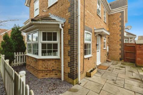 Avocet Way, Aylesbury