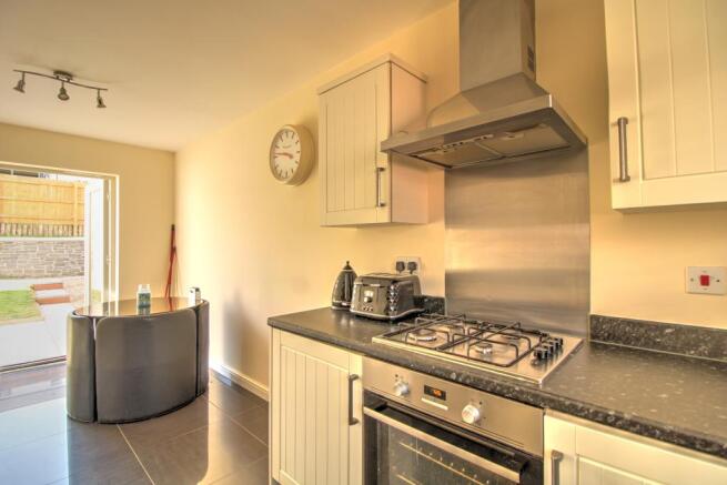 IMG_8005_6_7_Interior 3