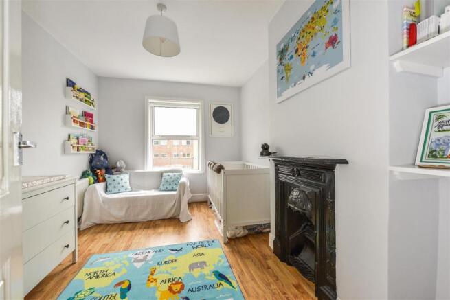 BEDROOM 2