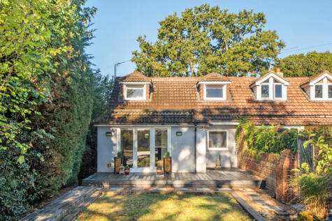 Old Road, Addlestone, KT15