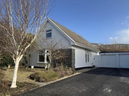 College Close, Westward Ho!