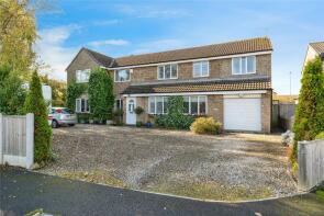 42, Carew Close, Yarm TS15 9TJ