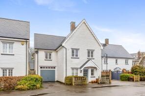 10, Churchill Way, Horsham RH12 3TZ