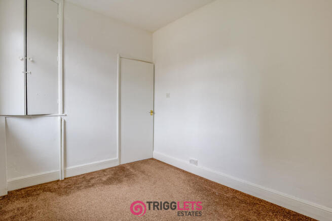2 bed Terraced to rent Image 12
