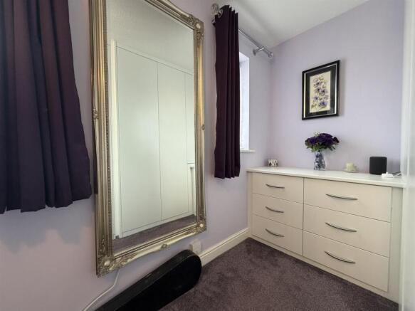 3 bed Semi-Detached for sale Image 11