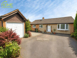 2, Peakdale, Wigston LE18 3UG