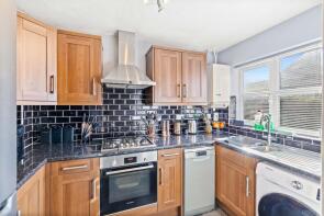 33, Burns Close, Horsham RH12 5PF
