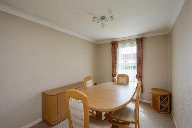 3 bed Detached Bungalow for sale Image 7