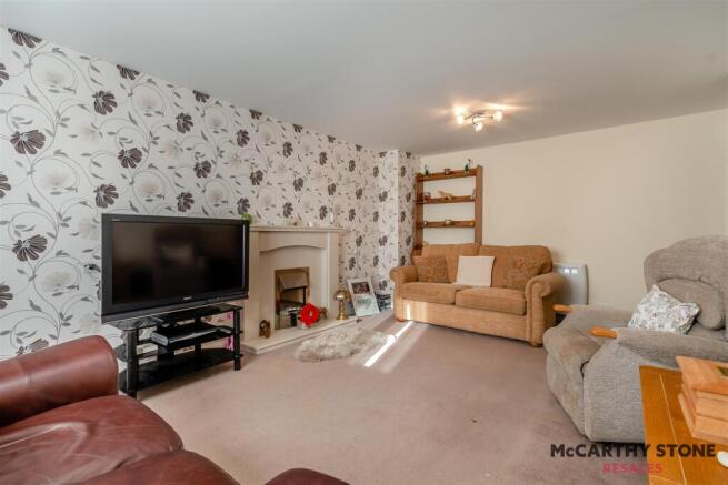 8626184-interior08.jpg